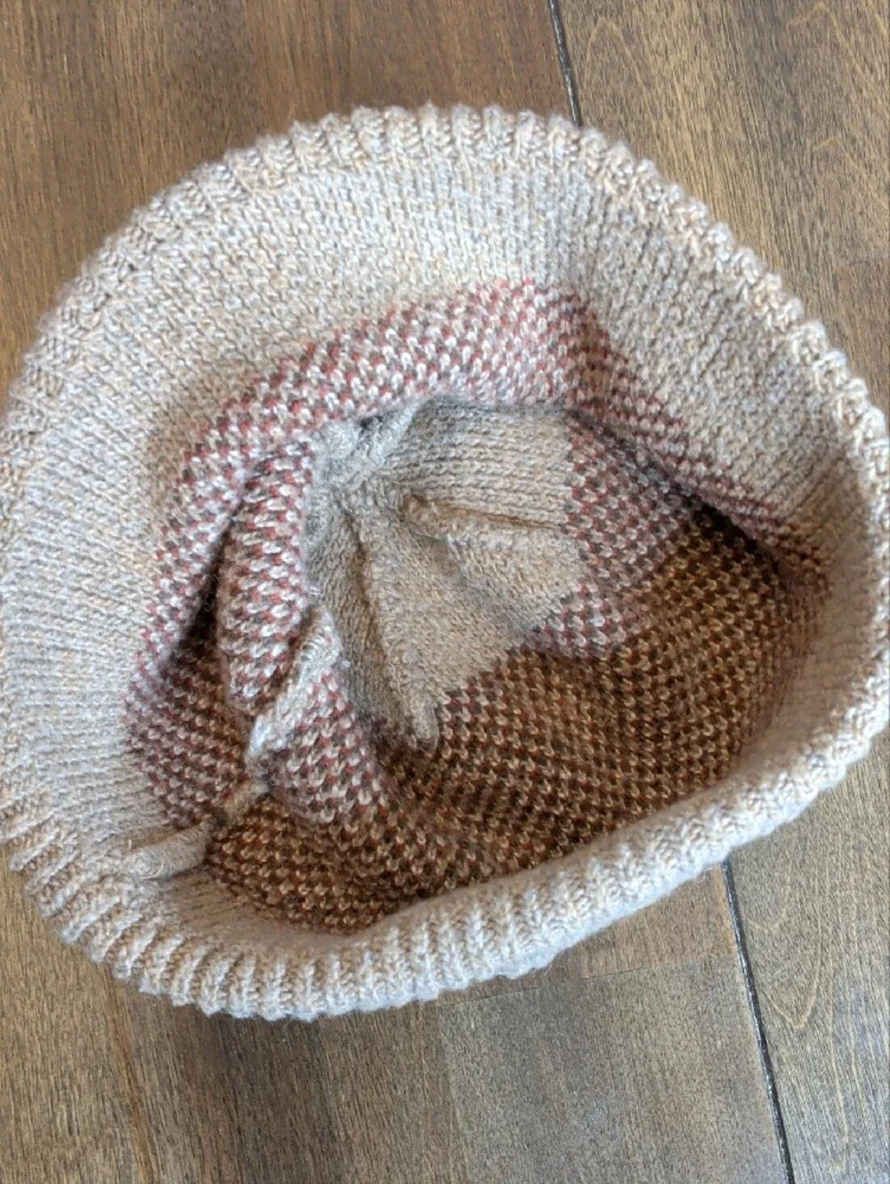 Carhartt Patterned Knit Beanie in Taupe, Rust & Cream